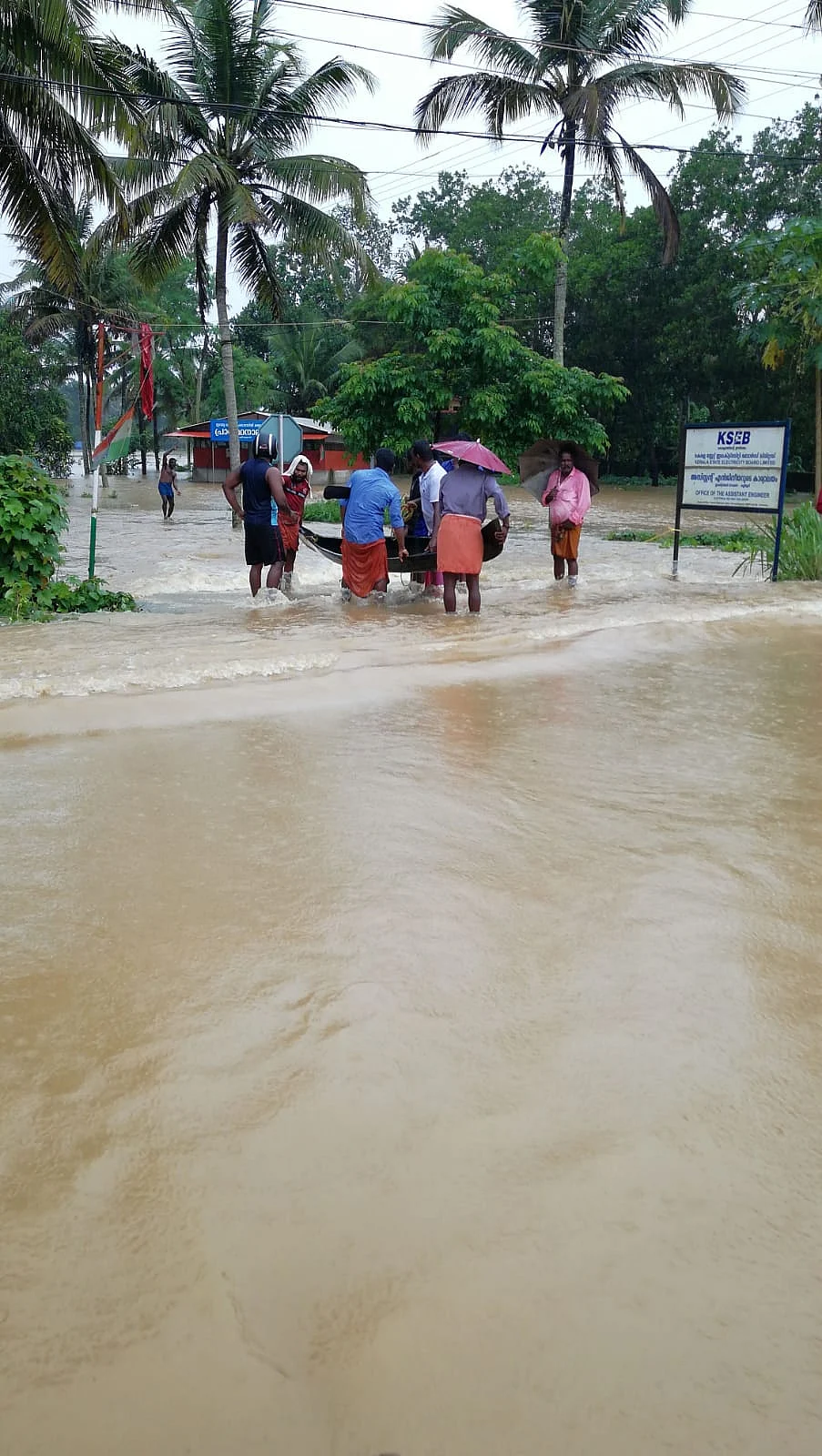 Kerala Floods Live: Situation dire; Kochi airport shut until August 26
