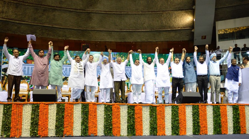 Rahul targets Modi on Rafale deal at Saanjhi Virasat Bachao Sammelan