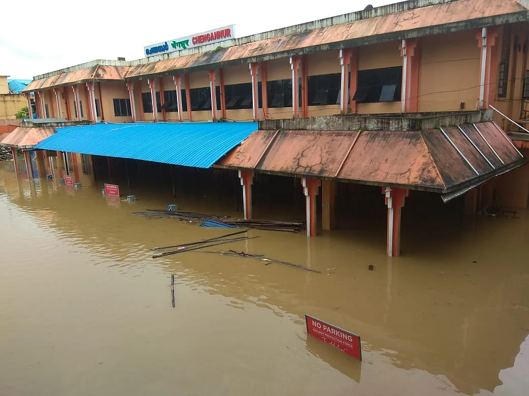 Kerala Floods Live: Situation dire; Kochi airport shut until August 26