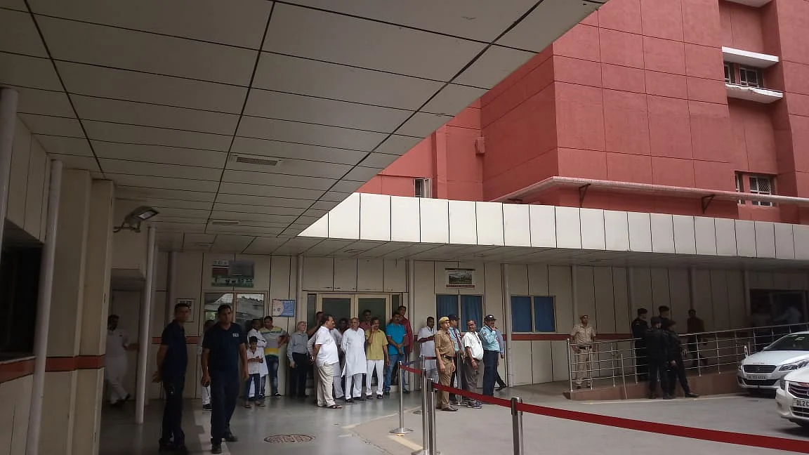 Live: Former Prime Minister Atal Bihari Vajpayee passes away, aged 93