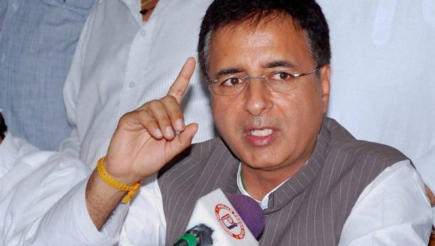 Congress: Falling Rupee & uncontrolled CAD is a failure of ‘Modinomics’
