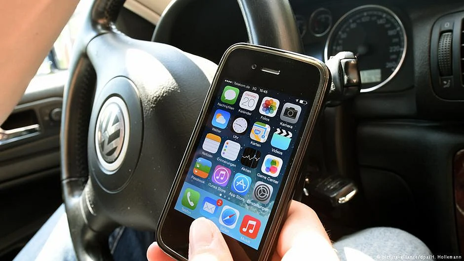 Disinfect your smartphone every 90 mins to prevent COVID-19