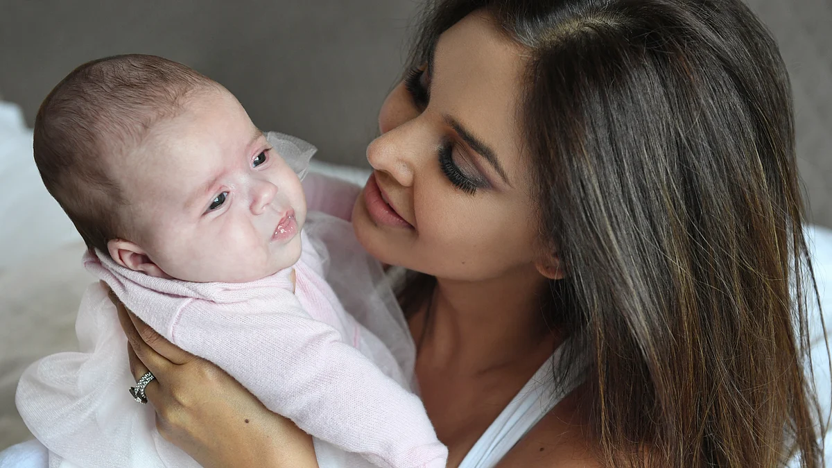 Lisa Ray pens down her feelings on becoming a mother