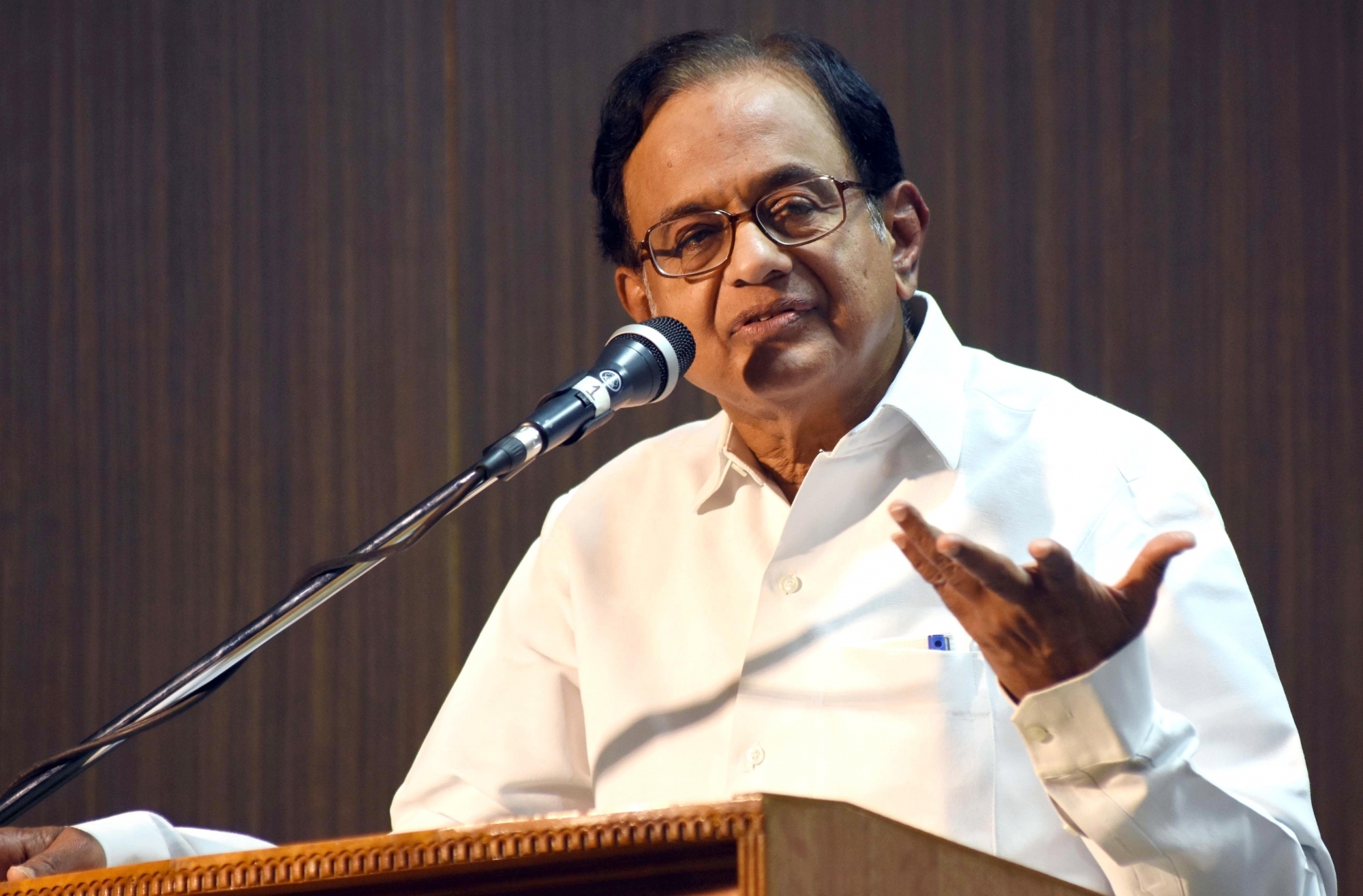 Chidambaram: Centre’s response to Rafale issue is to “suppress dissent”