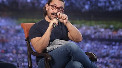 mir Khan S Laal Singh Chaddha To Release On Christmas