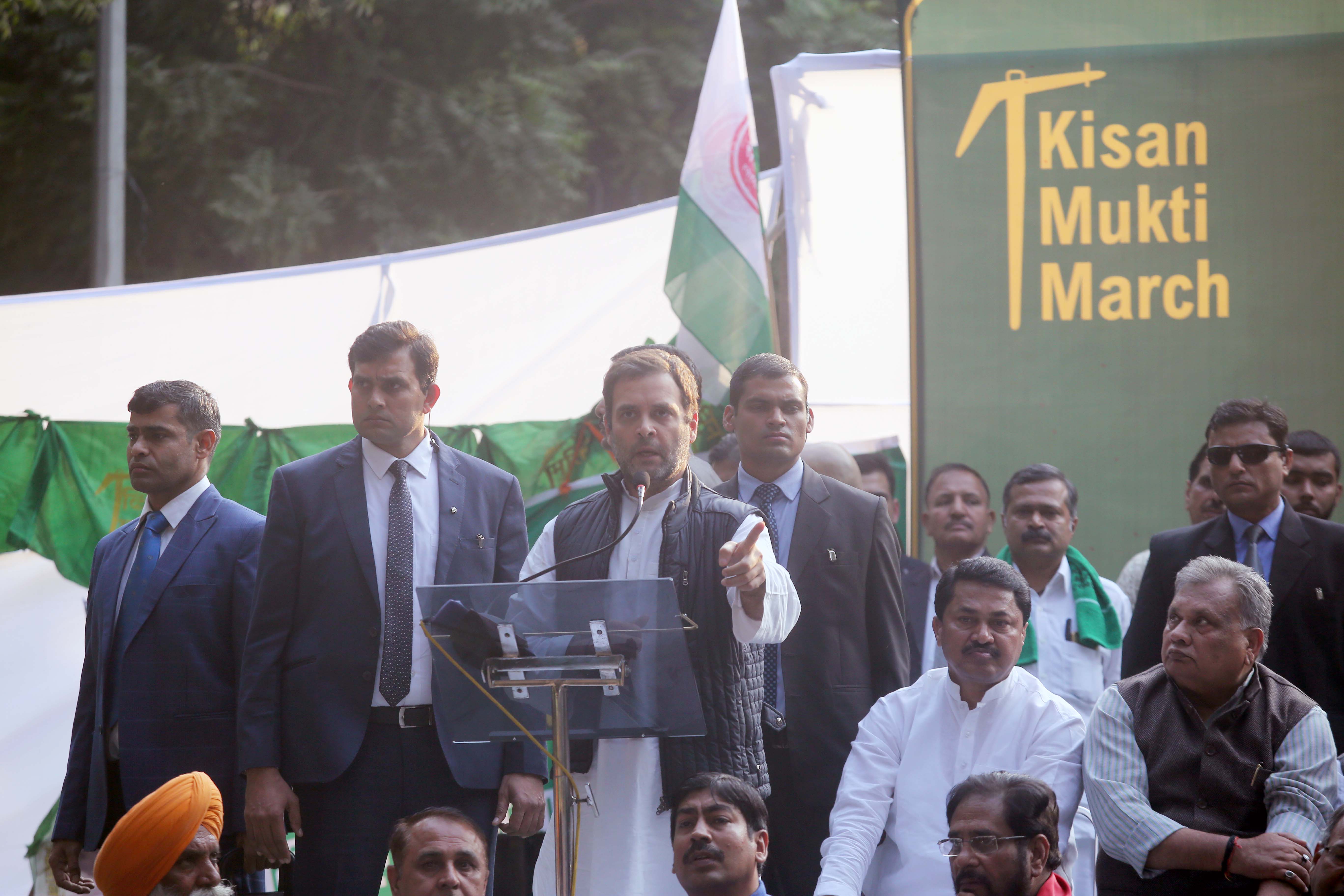 Rahul Gandhi at Farmers’ March: No one can silence farmers, will change PM in 2019 elections