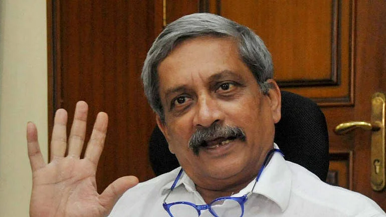 Goa RTI activist on fast-unto-death; demands CM Parrikar’s resignation