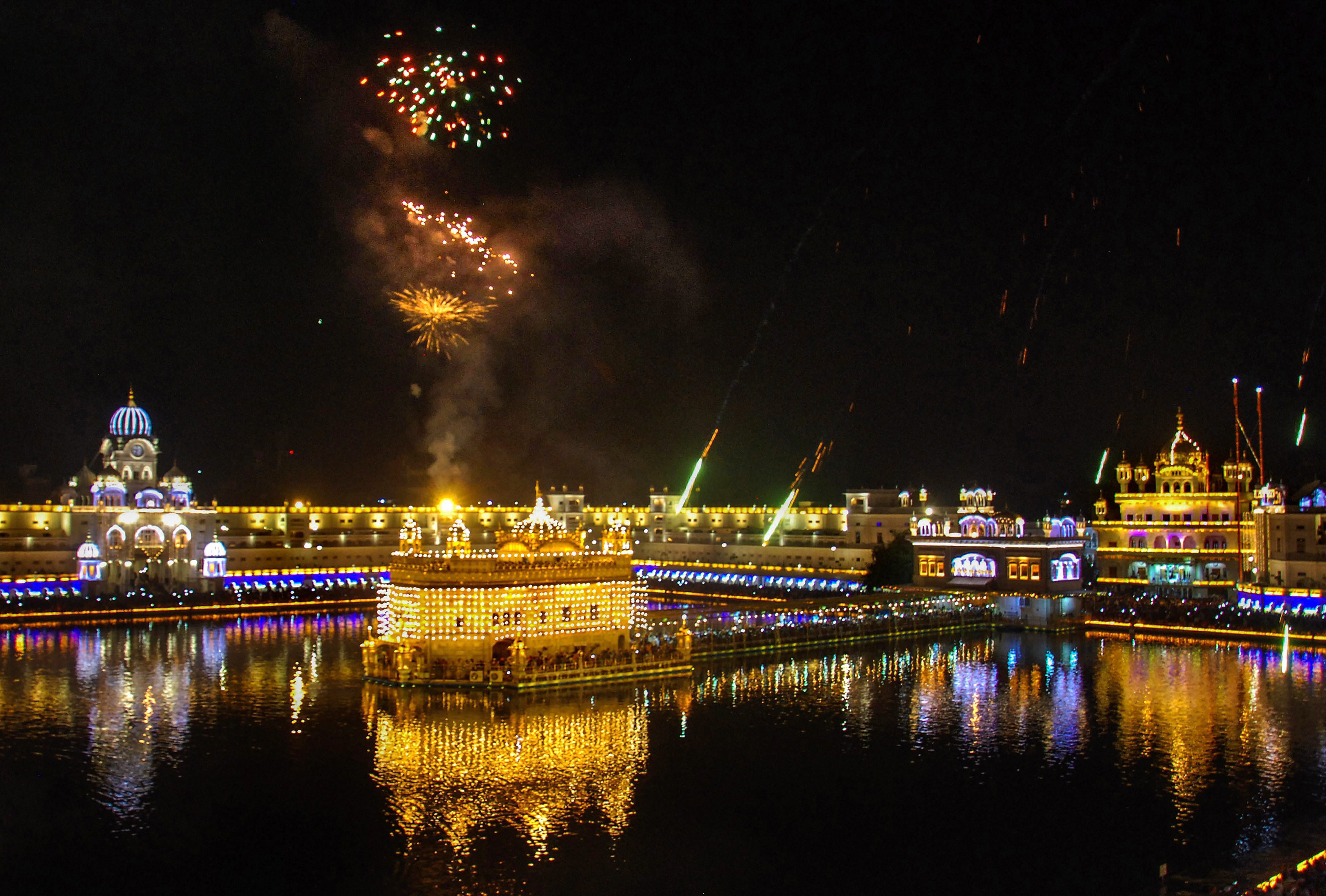 November 8: Delhi and beyond, in pictures