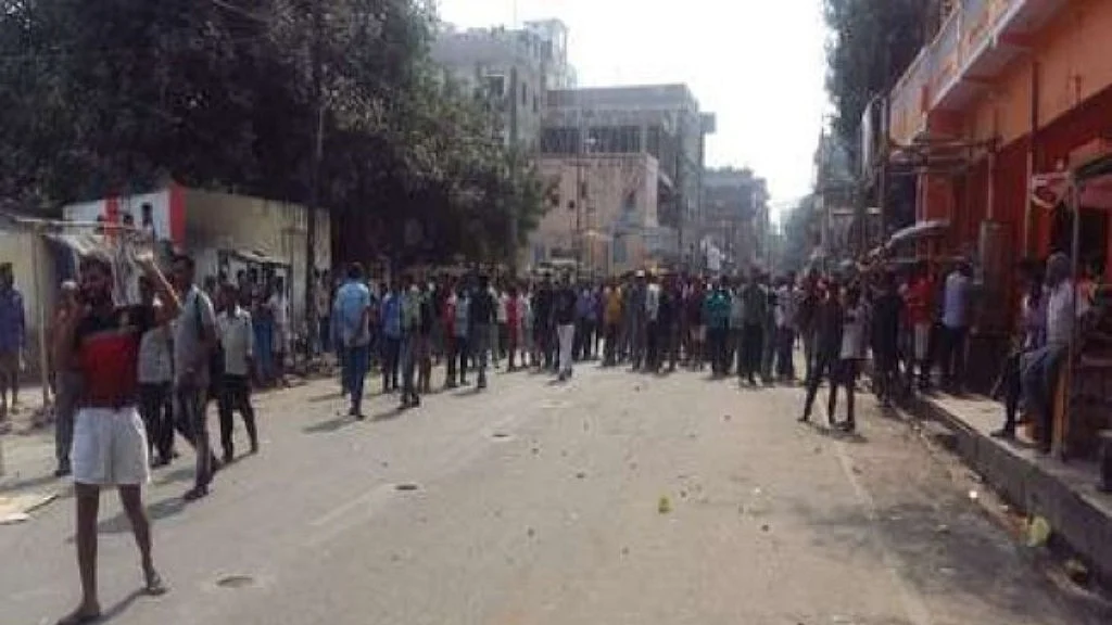 Patna: Over 300 policemen go on rampage over death of fellow constable