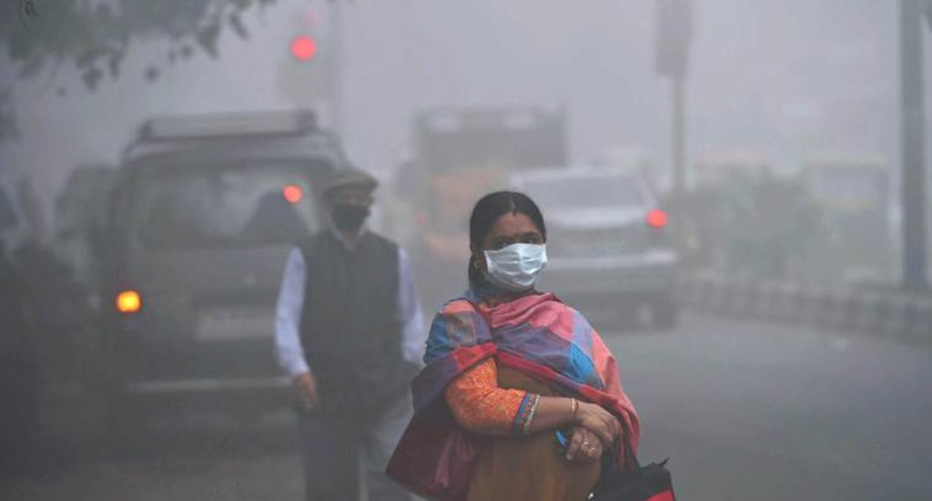 Overcast skies in Delhi; Govt reviewing ‘severe’ pollution condition in Capital