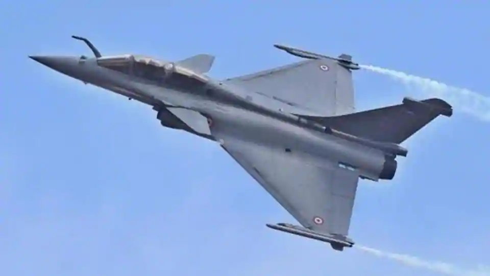Rafale: Two Defence Ministry officials relatives of a Reliance official- is there something fishy?