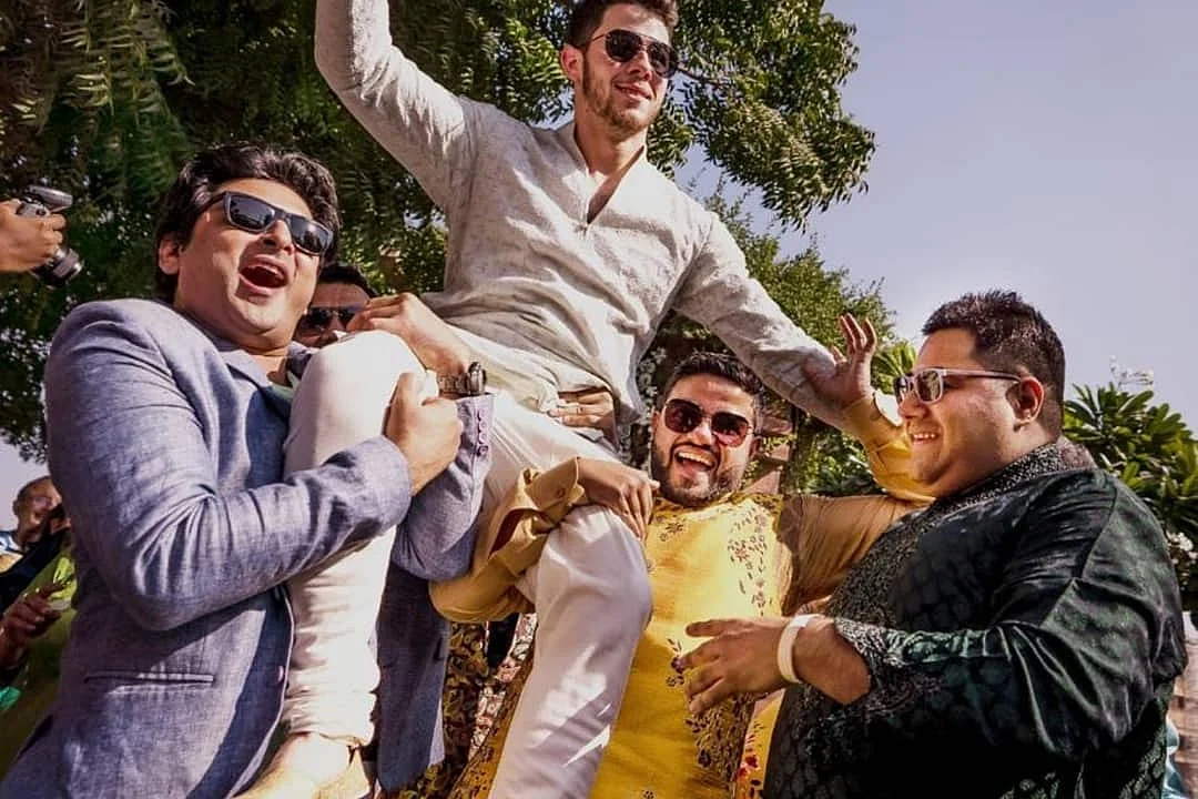 Priyanka Chopra, Nick Jonas get married in Jodhpur, photos show gleaming couple during mehndi
