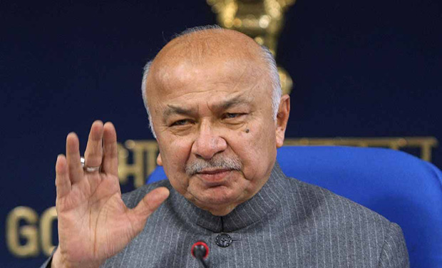 Congress leader Sushil Kumar Shinde compares PM Modi with German Dictator Hitler