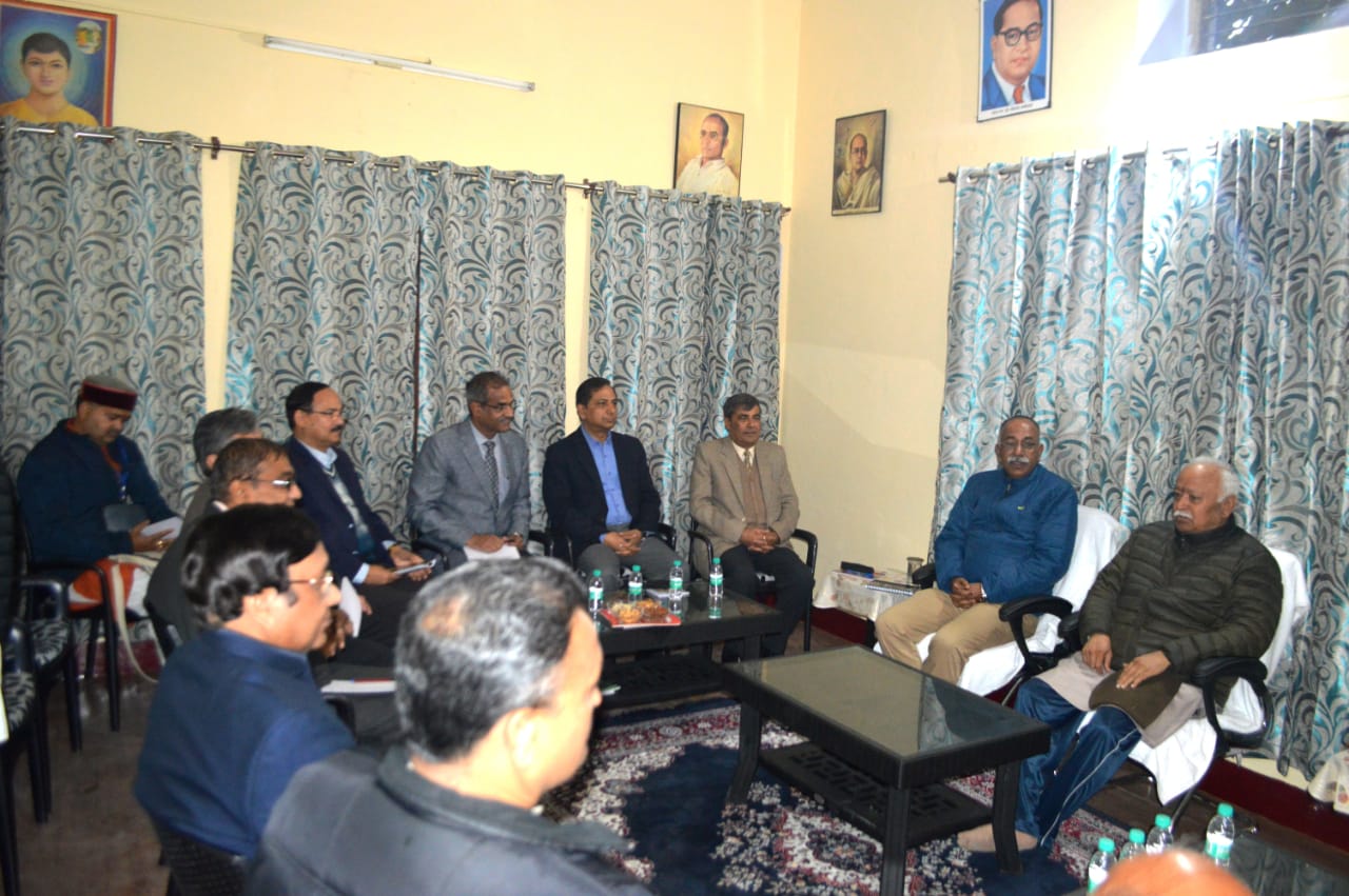 Bhagwat’s meeting with varsity VCs, principals- an attempts to saffronise education, says Harish Rawat
