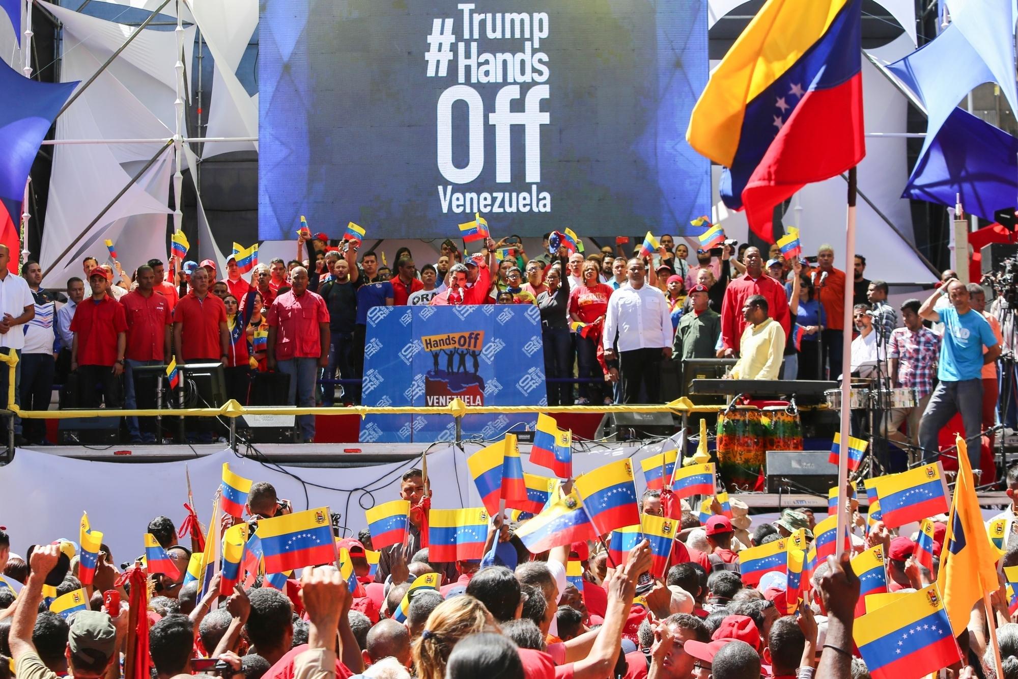 Opposition: 50 tonnes of aid enters Venezuela despite blockade set up by Maduro govt to prevent entry