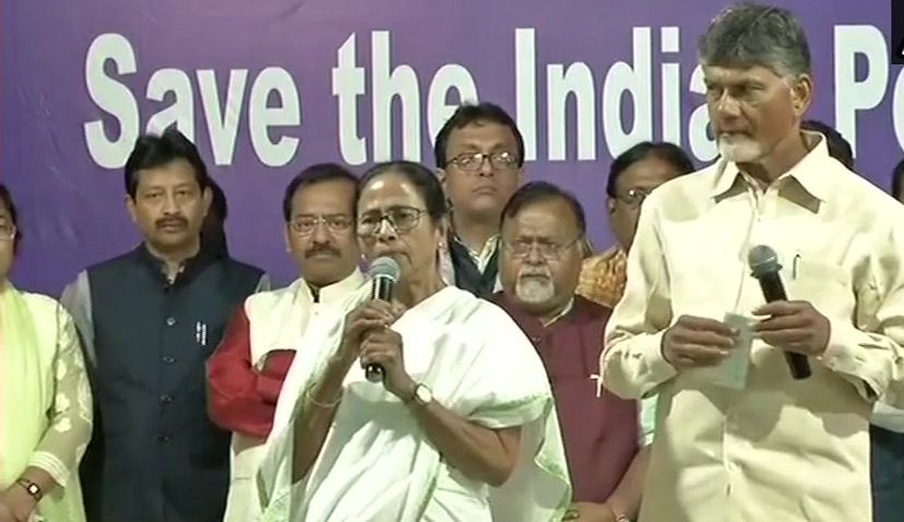 After ‘favourable’ court order, Mamata Banerjee calls off dharna