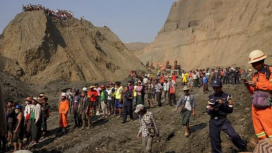 Myanmar jade miners (Twitter)