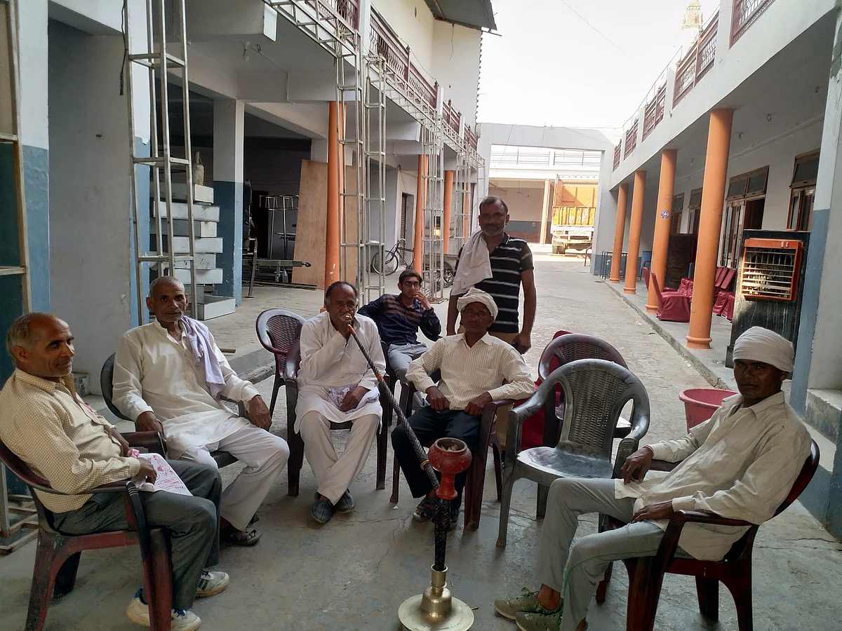 Residents of Jattauna village in Aligarh/NH