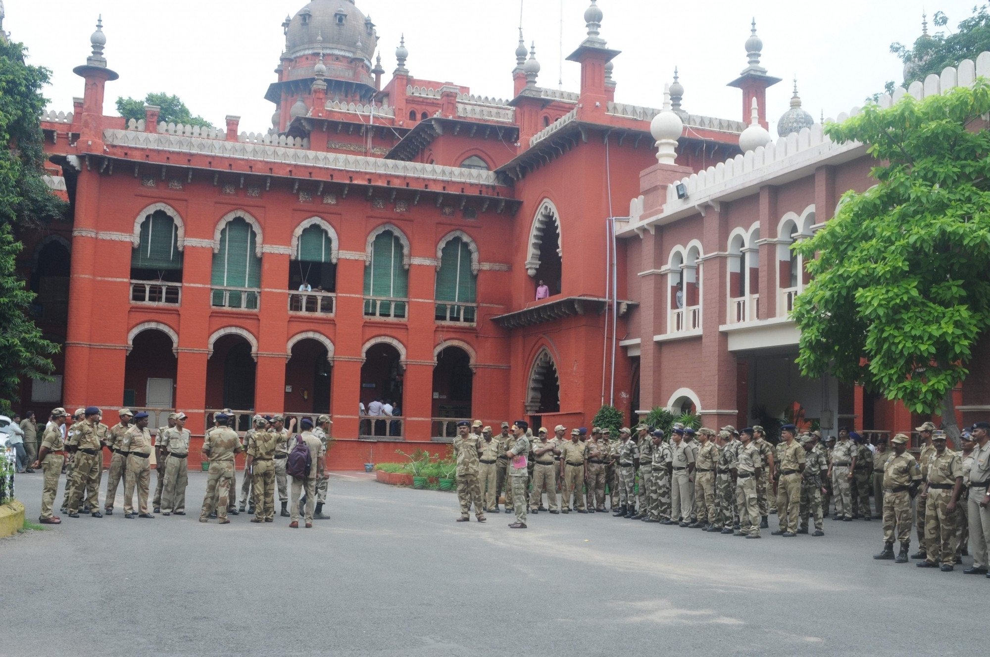 RBI employees aren’t government servants: Madras HC