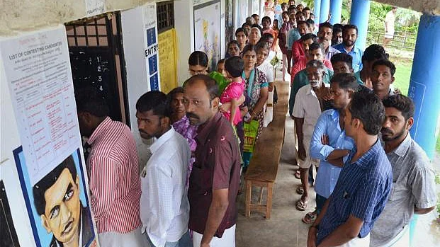 Lok Sabha polls: Voters coming out in large numbers raise hopes of UDF in Kerala
