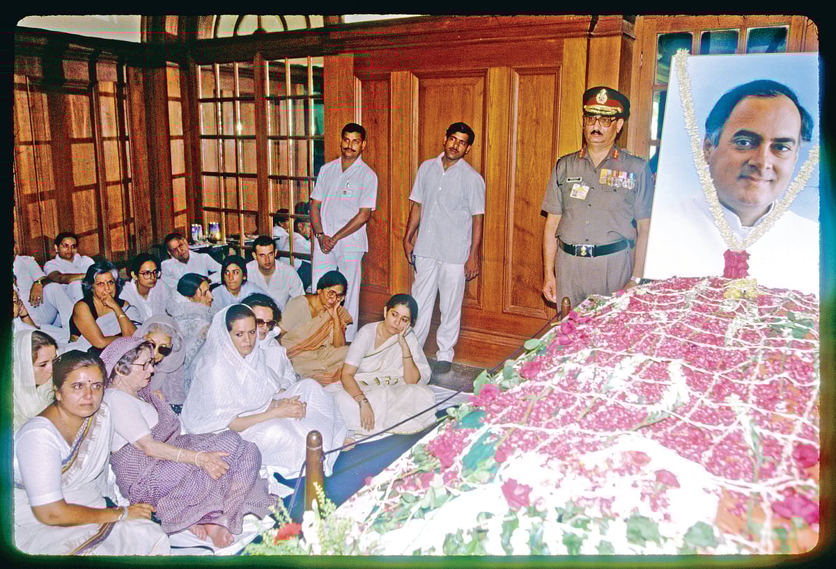 In Remembrance Of Rajiv Gandhi Who Was Killed On This Day 28 Years Ago