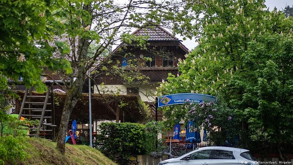 Germany: 2 more bodies found in mysterious crossbow deaths case