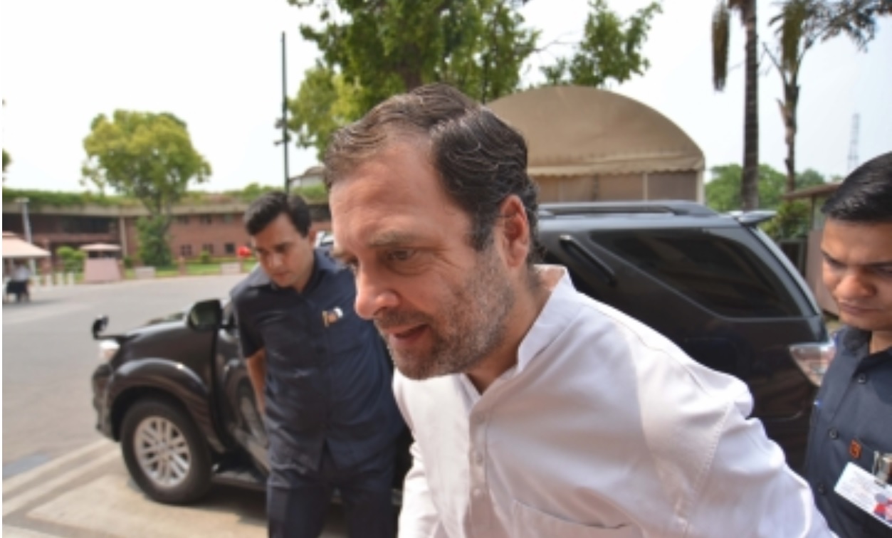 Many Congress office bearers resign in support of Rahul Gandhi