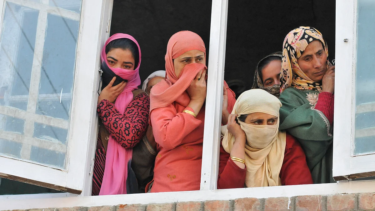 How long can Delhi control Kashmir through cronies & corruption? Fresh possibilities need exploration