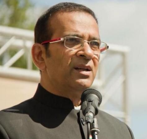 Bisaria apologizes after invitees to his Islamabad iftar party harassed