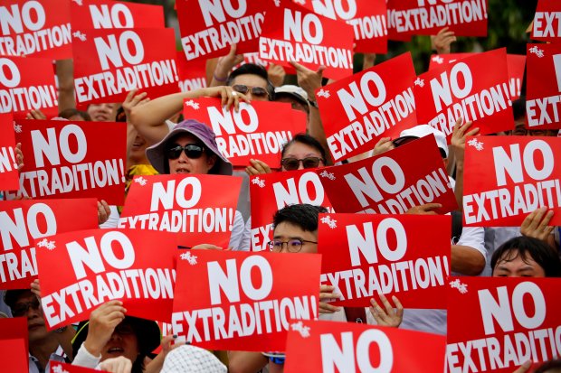 Hong Kong govt suspends divisive extradition bill