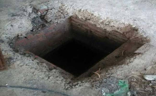 Guj sewer cleaners’ deaths: Hotel owner, manager arrested; sent on police remand