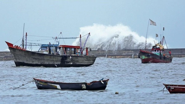 Cyclone Vayu begins skirting Gujarat coast, brings heavy rainfall: IMD