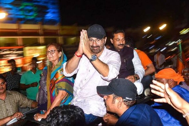 Sunny Deol appoints ‘representative’ to Gurdaspur constituency, Congress calls it ‘betrayal’ to voters