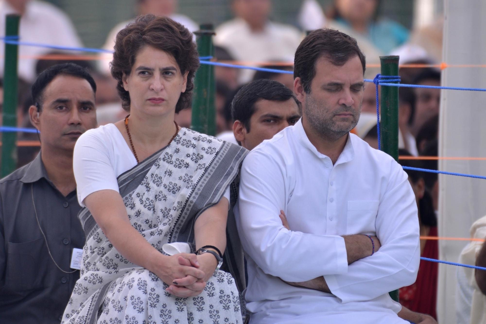 Rahul, Priyanka slam BJP after govt falls in Karnataka