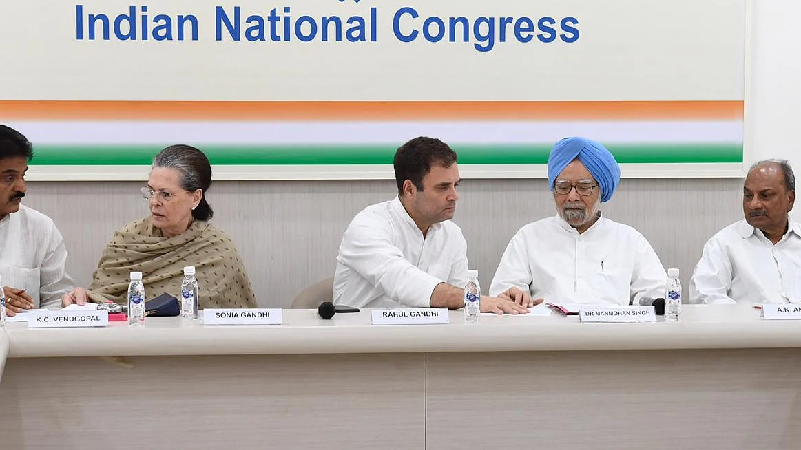 Article 370: Congress vows to stand with the people of Jammu and Kashmir
