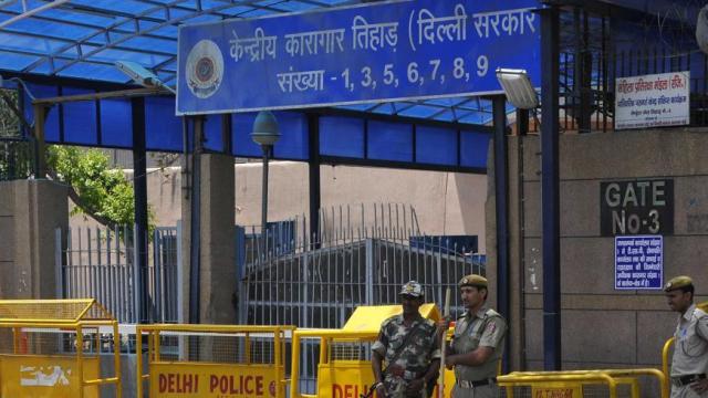 Woman breaches Tihar security, turns jail into ‘date spot’