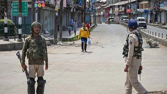Administration assures that medicines are in stock for 15-20 days in J&K