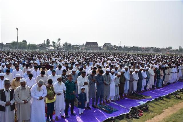 People will be allowed to offer prayers at mosques on Eid in Jammu and Kashmir says a Top official