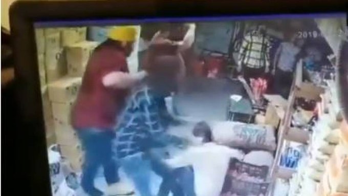 WATCH: A man becomes victim of road rage, claims accused robbed ₹15 lakhs from his shop
