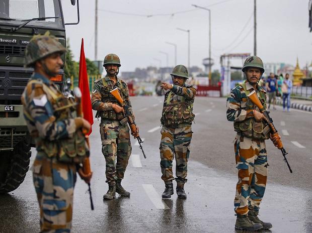 Student petitions K’taka HC against communication blockade in Kashmir