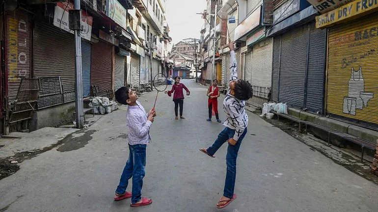No data to show children will be seriously hit in next COVID waves: AIIMS chief