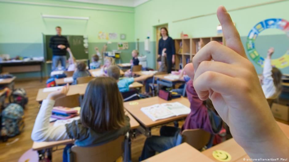Offline classes to continue in Delhi schools, new SOPs to be developed in consultation with experts