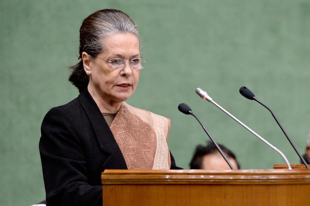 Sonia Gandhi convenes meeting of former party chiefs of Delhi