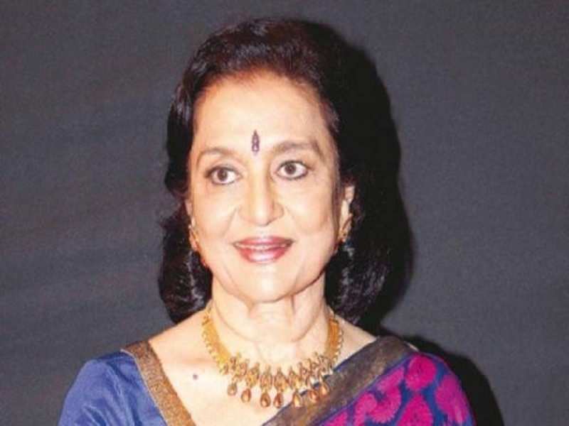 Asha Parekh: “At Lataji’s funeral they were playing my song”