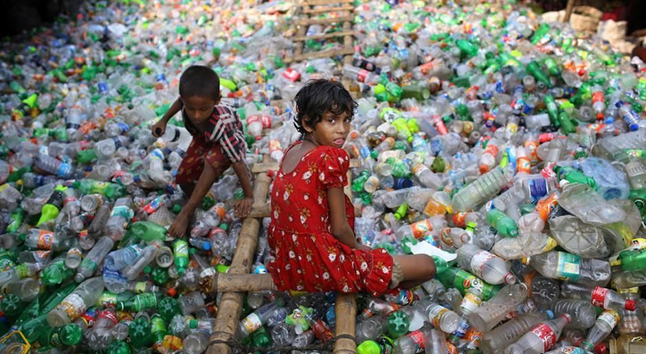 UP couple make a plastic bottle house in Uttarakhand