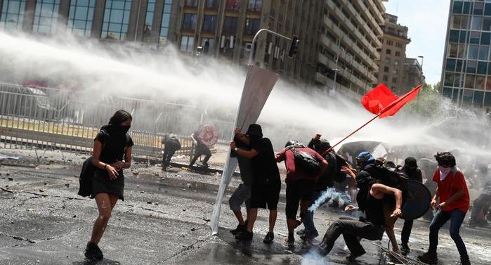 23 dead as violent unrest in Chile enters fifth week