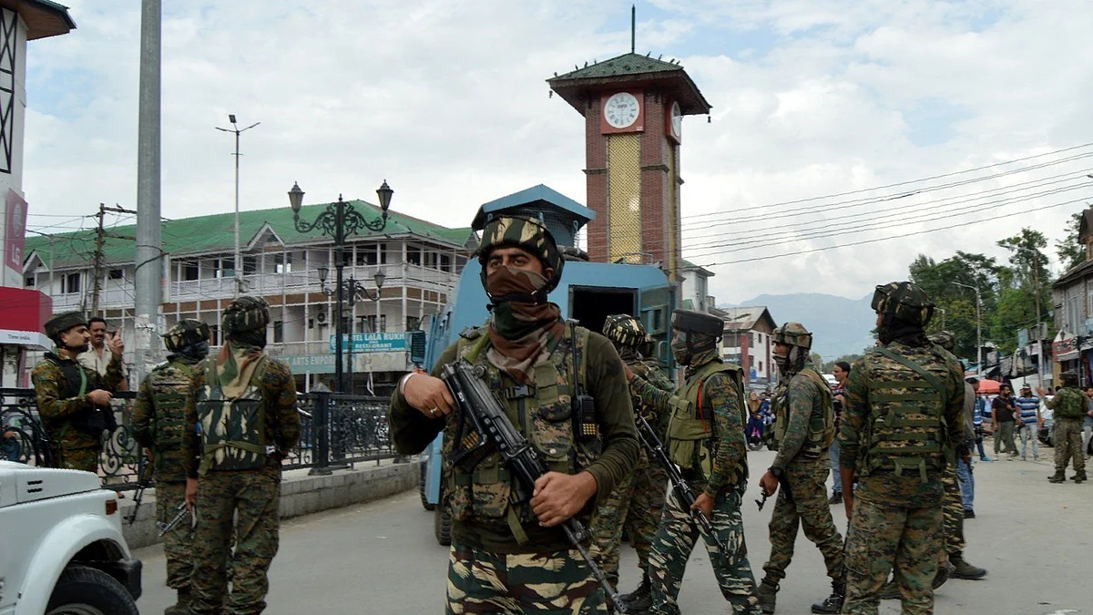 Security beefed up in Kashmir Valley a day after blasts
