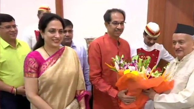 Uddhav Thackeray meets Maharashtra Governor Bhagat Singh Koshyari