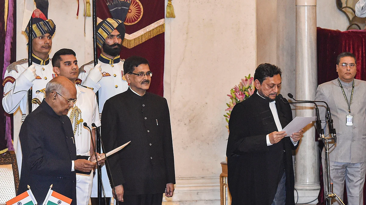 Justice Bobde sworn in as CJI, will demit office in April, 2021