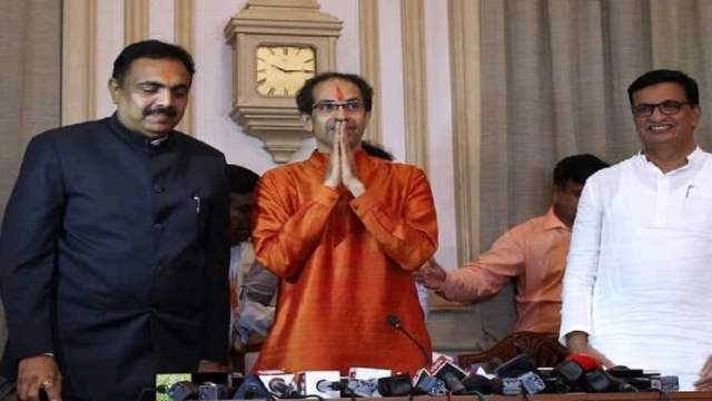 Uddhav chairs first cabinet meet; assures concrete farm aid